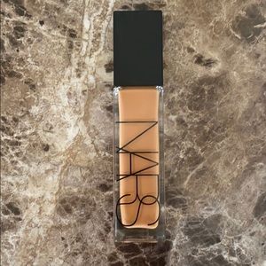 NARS Caracas natural radiant longwear foundation